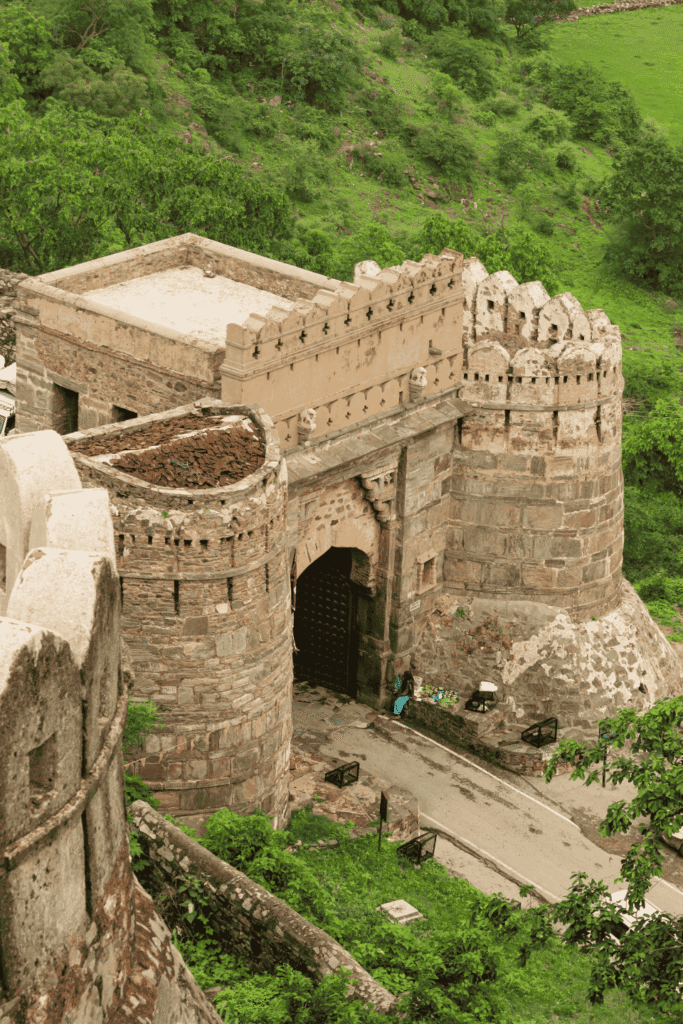 Aareth Pol Fort Kumbhalgarh